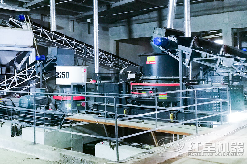 單缸圓錐破碎機客戶現(xiàn)場